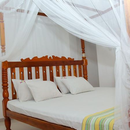 Hotel Nethum Rest Mirissa Exterior foto
