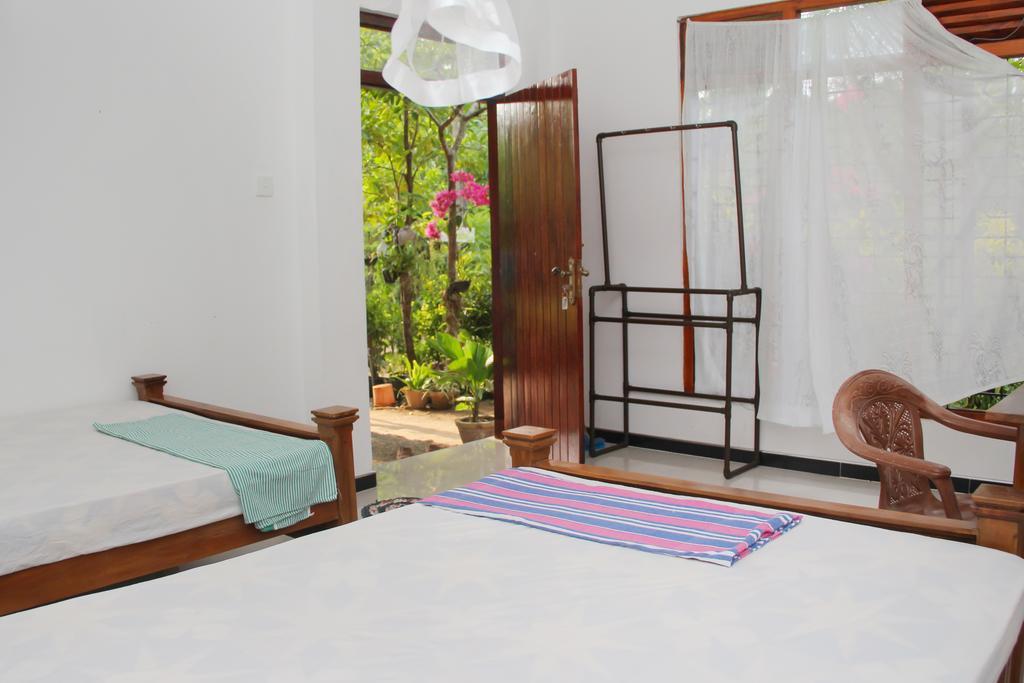 Hotel Nethum Rest Mirissa Exterior foto