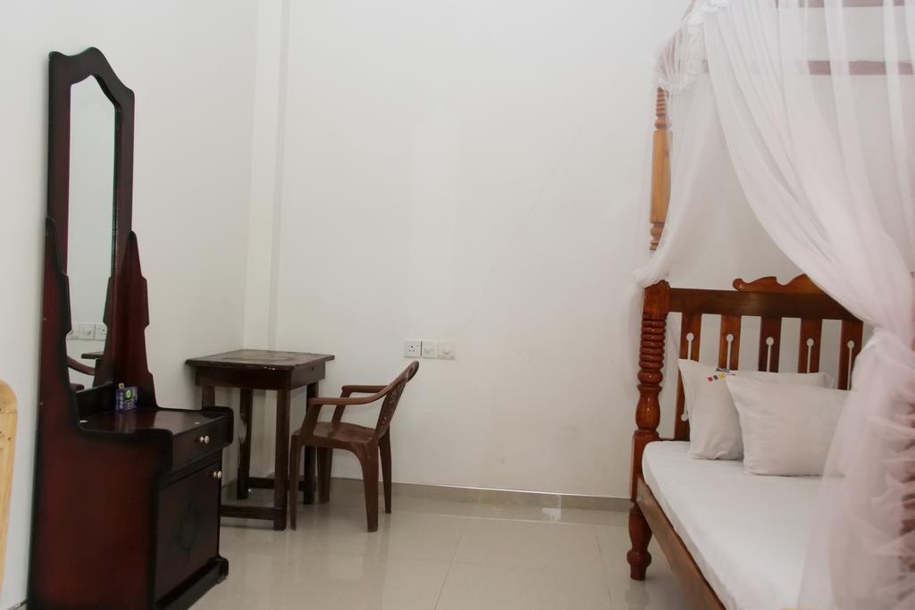 Hotel Nethum Rest Mirissa Exterior foto